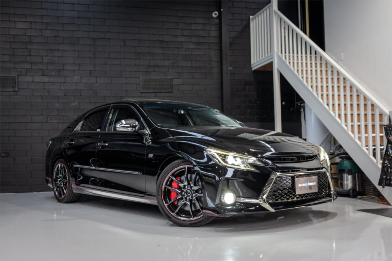 2014 TOYOTA MARK X — photo