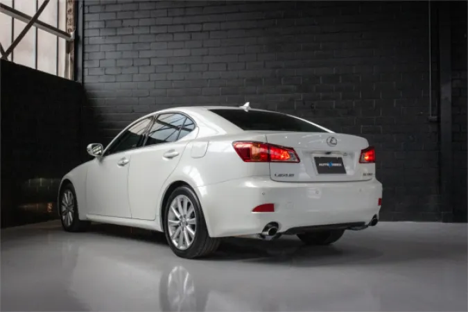 2008 LEXUS IS350 — photo