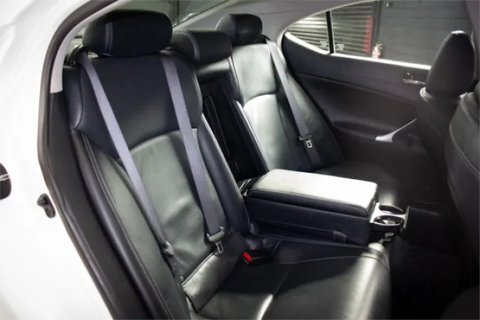 2008 LEXUS IS350 — photo