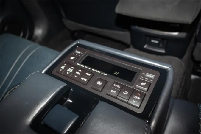 2016 LEXUS GS-F — photo