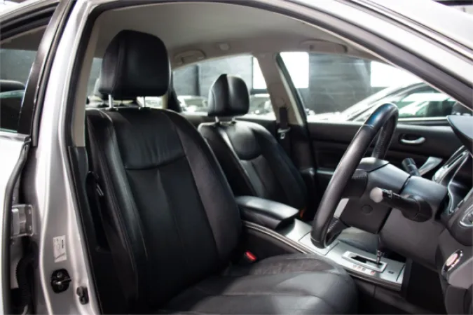 2011 NISSAN MAXIMA — photo