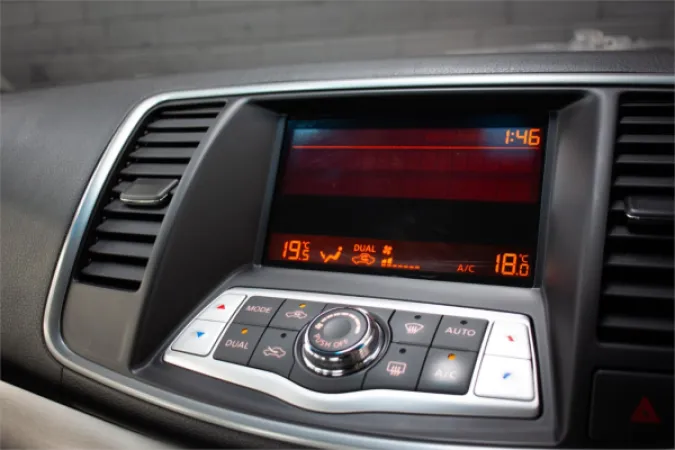 2011 NISSAN MAXIMA — photo