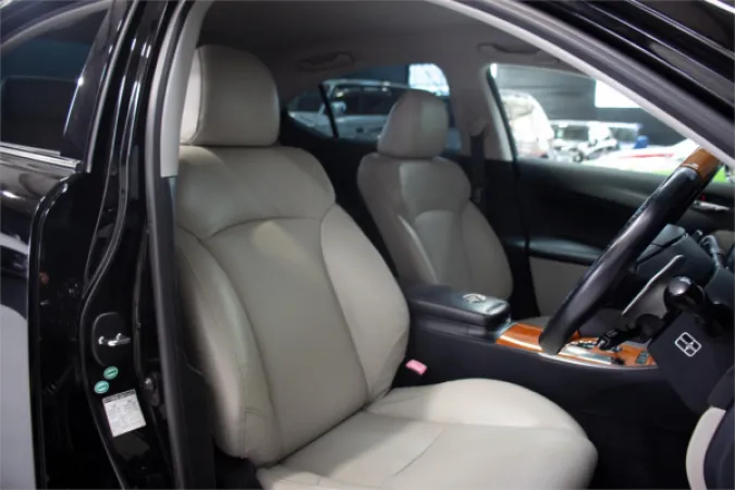 2009 LEXUS IS350 — photo
