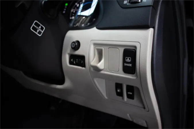 2009 LEXUS IS350 — photo