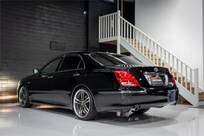2008 TOYOTA CROWN — photo