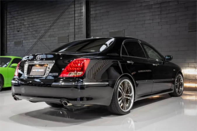 2008 TOYOTA CROWN — photo
