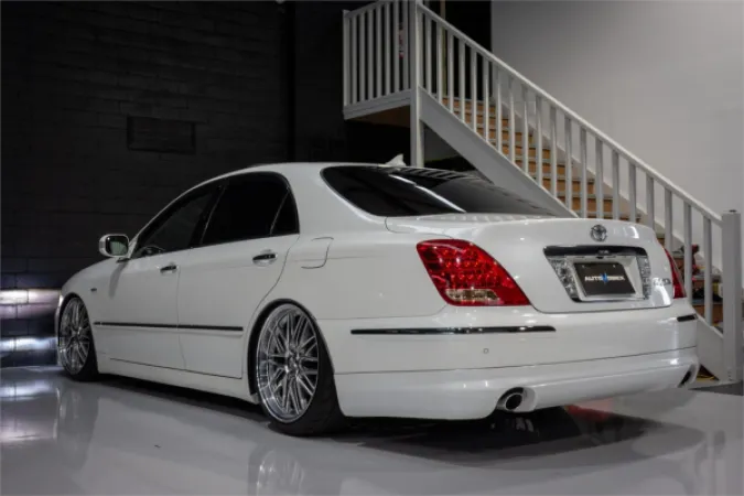 2007 TOYOTA CROWN — photo