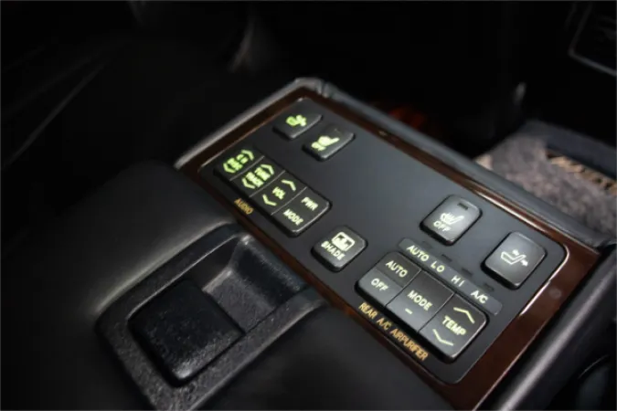 2007 TOYOTA CROWN — photo