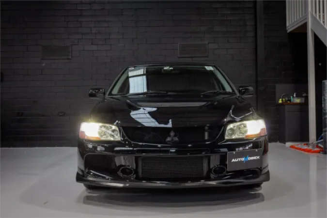 2005 MITSUBISHI LANCER — photo
