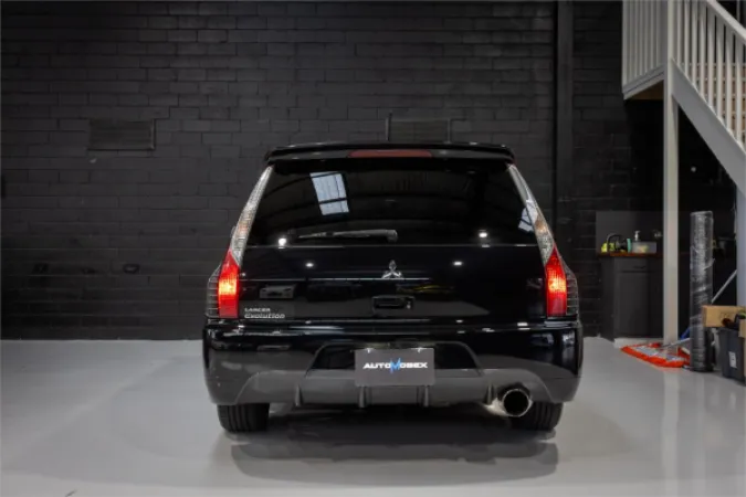 2005 MITSUBISHI LANCER — photo
