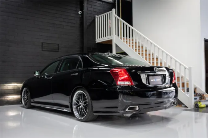 2011 TOYOTA CROWN — photo
