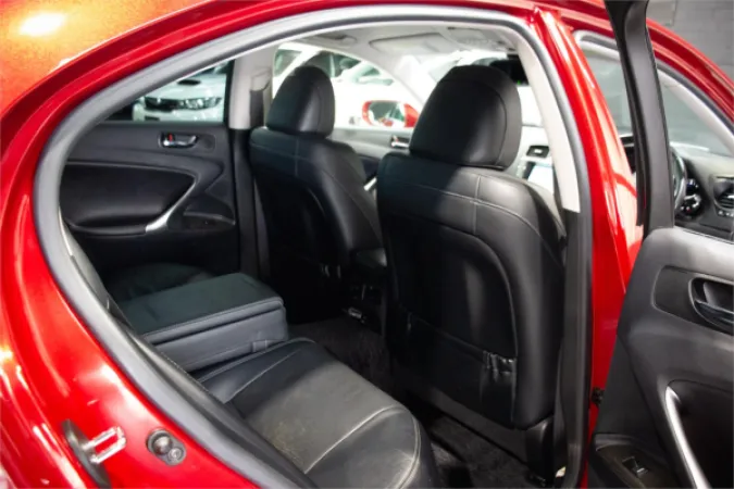 2009 LEXUS IS350 — photo