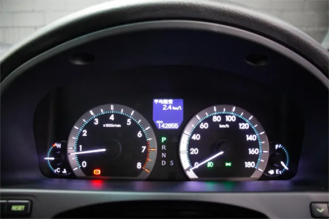 2011 TOYOTA CROWN — photo