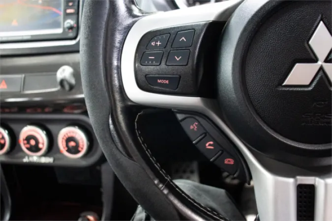2007 MITSUBISHI LANCER — photo