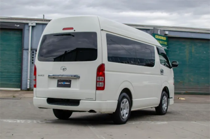 2014 TOYOTA HIACE — photo