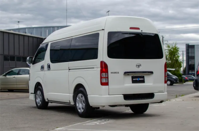 2014 TOYOTA HIACE — photo