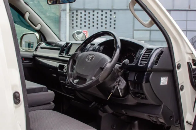 2014 TOYOTA HIACE — photo